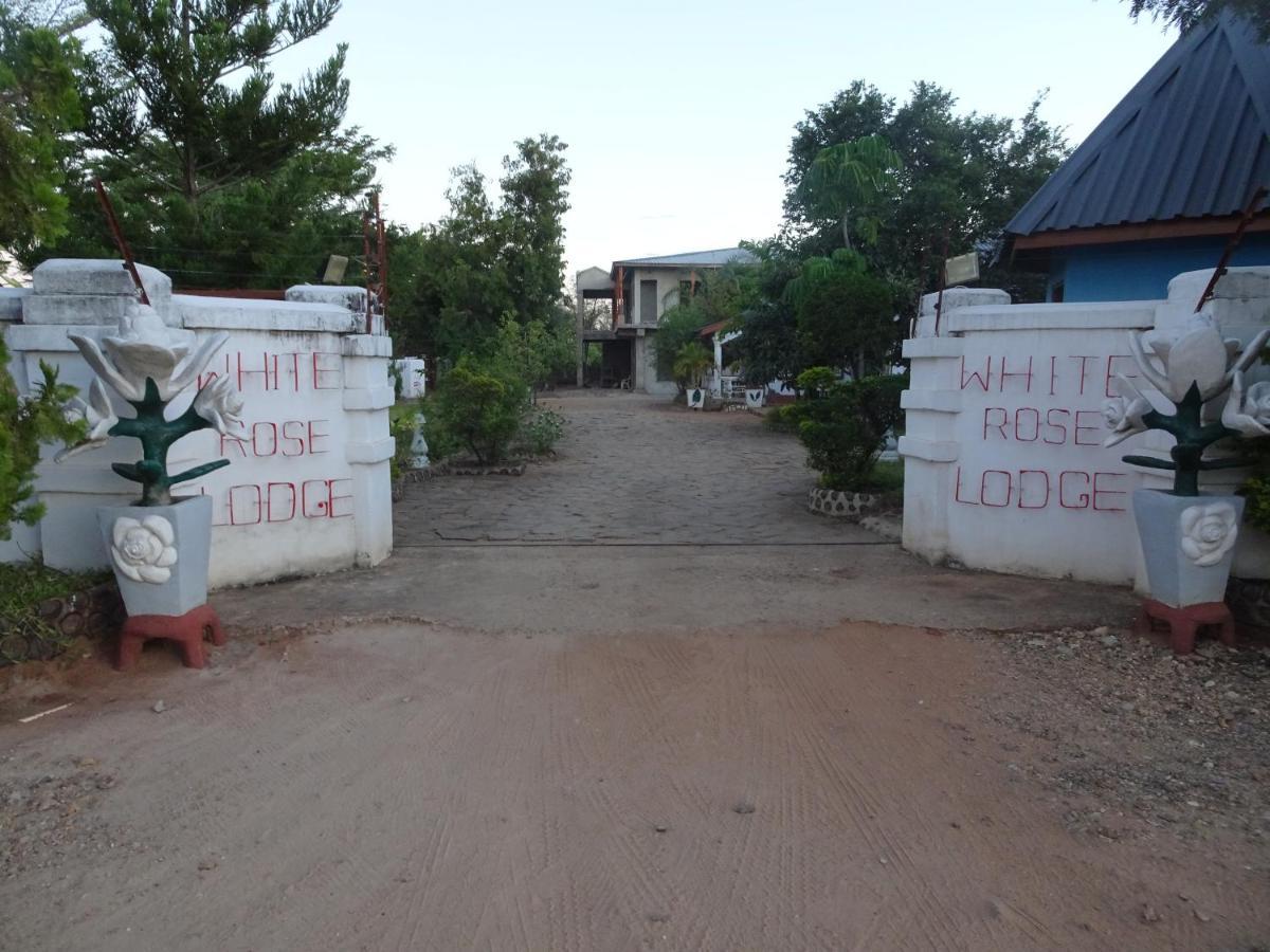 White Rose Lodge Ливингстон Экстерьер фото