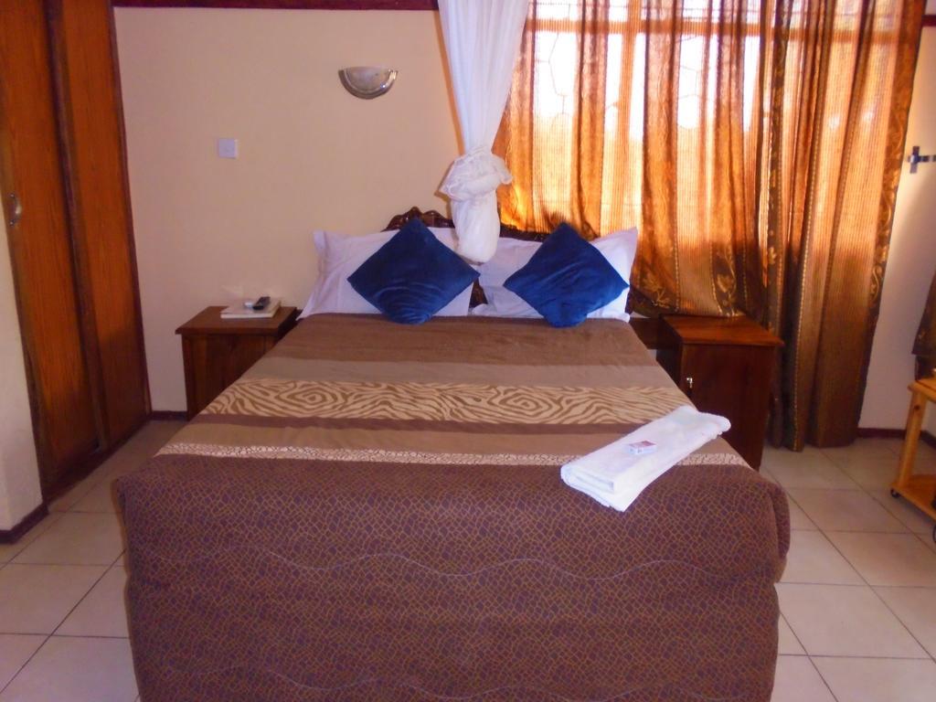 White Rose Lodge Ливингстон Номер фото