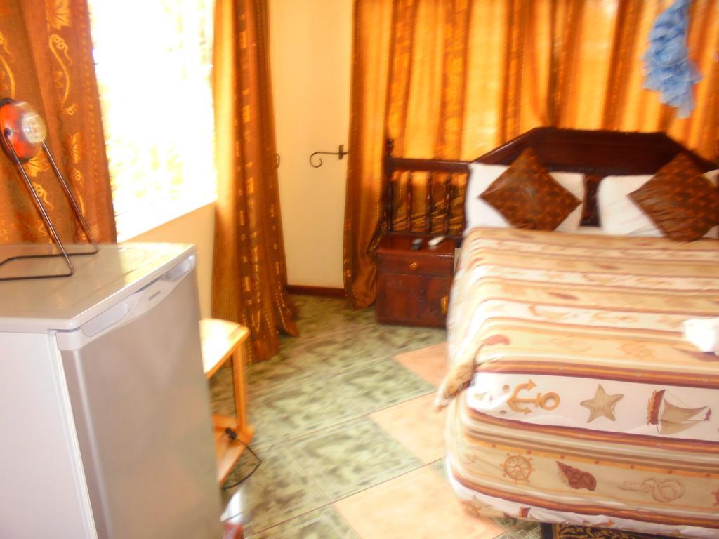 White Rose Lodge Ливингстон Номер фото
