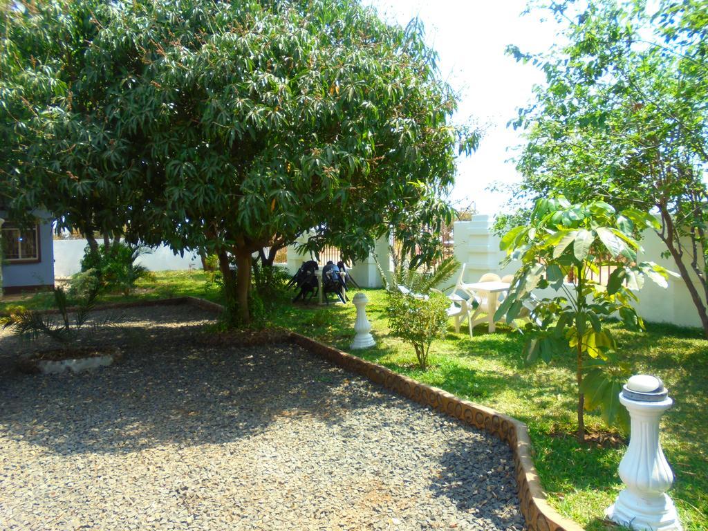 White Rose Lodge Ливингстон Экстерьер фото