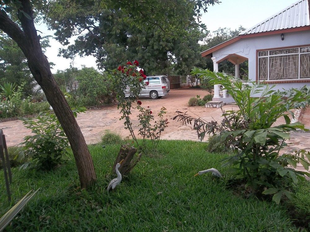 White Rose Lodge Ливингстон Экстерьер фото